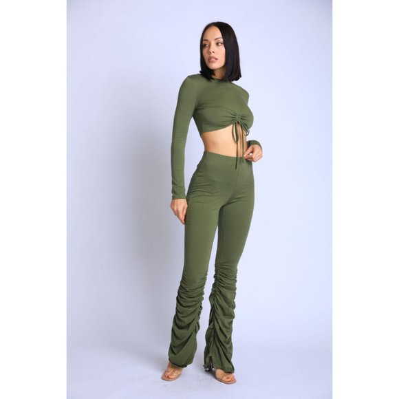 Women Stylish Tie Front Long Sleeve Crew Neck Top and Matching Ruched Pants Sets - Picture 5 of 11